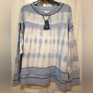 Womans long sleeve pullover.   NWT
